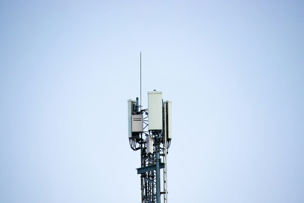 Mobile network mast.